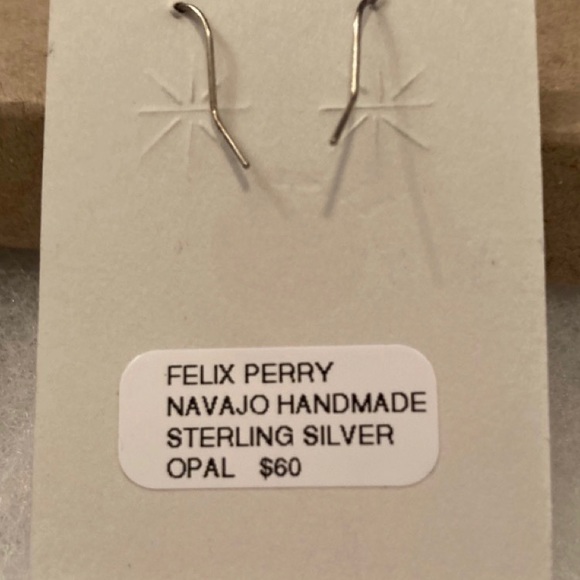 Navajo Handmade Sterling Silver Earrings w Opal - Picture 4 of 7